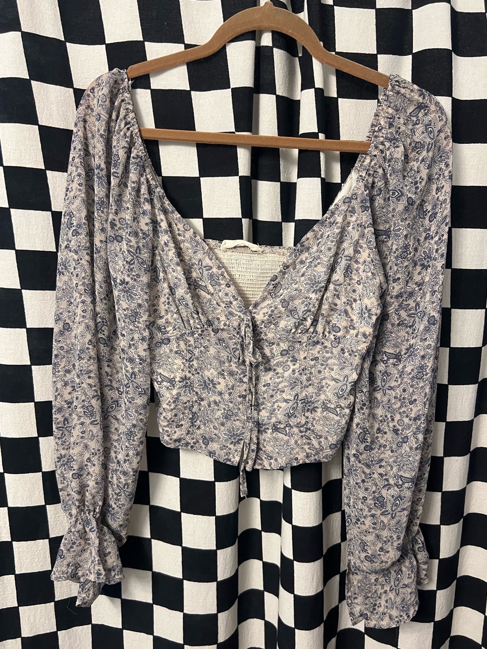 Molly Green Boutique peasant crop top with long puff sleeves